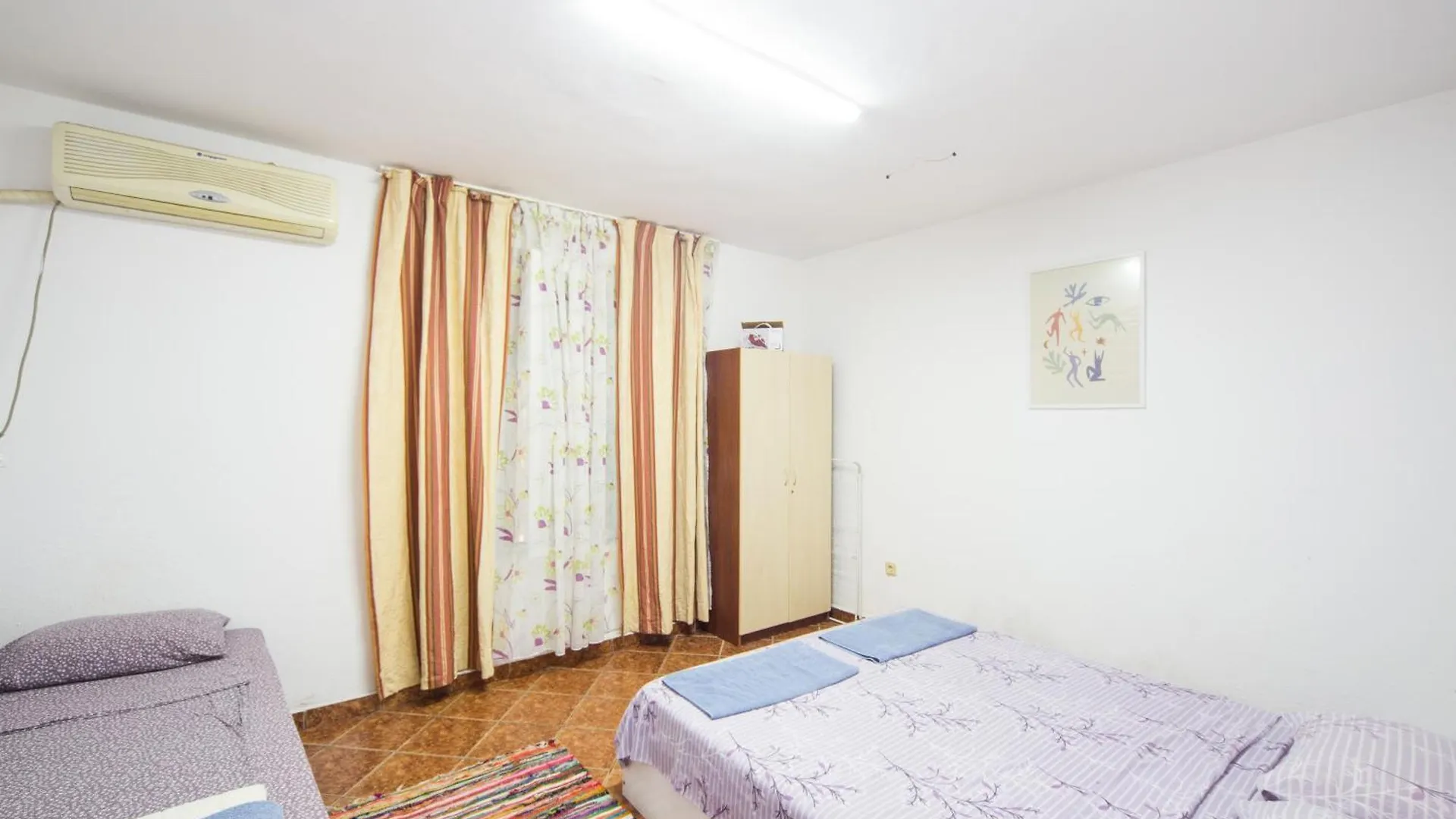 Appartement Center - Basic Flat - 10 Min To The Beach à Burgas